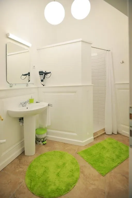 Varkapitany Apartman Eger Apartment